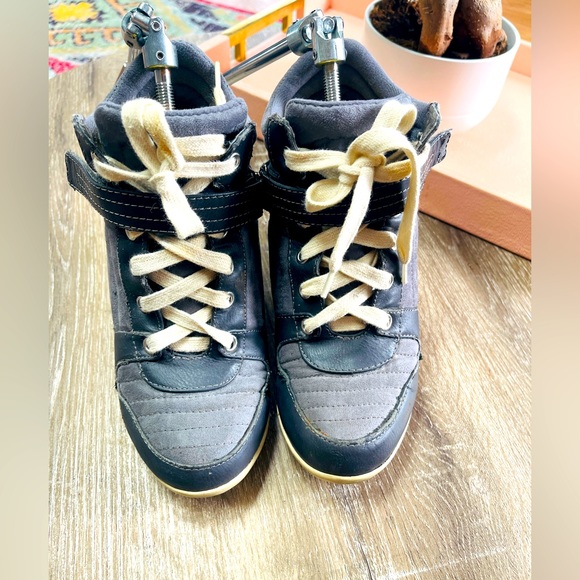 H&M Wedge Ankle Tie Shoe Boot Sz 6.5 (37) - Picture 3 of 6